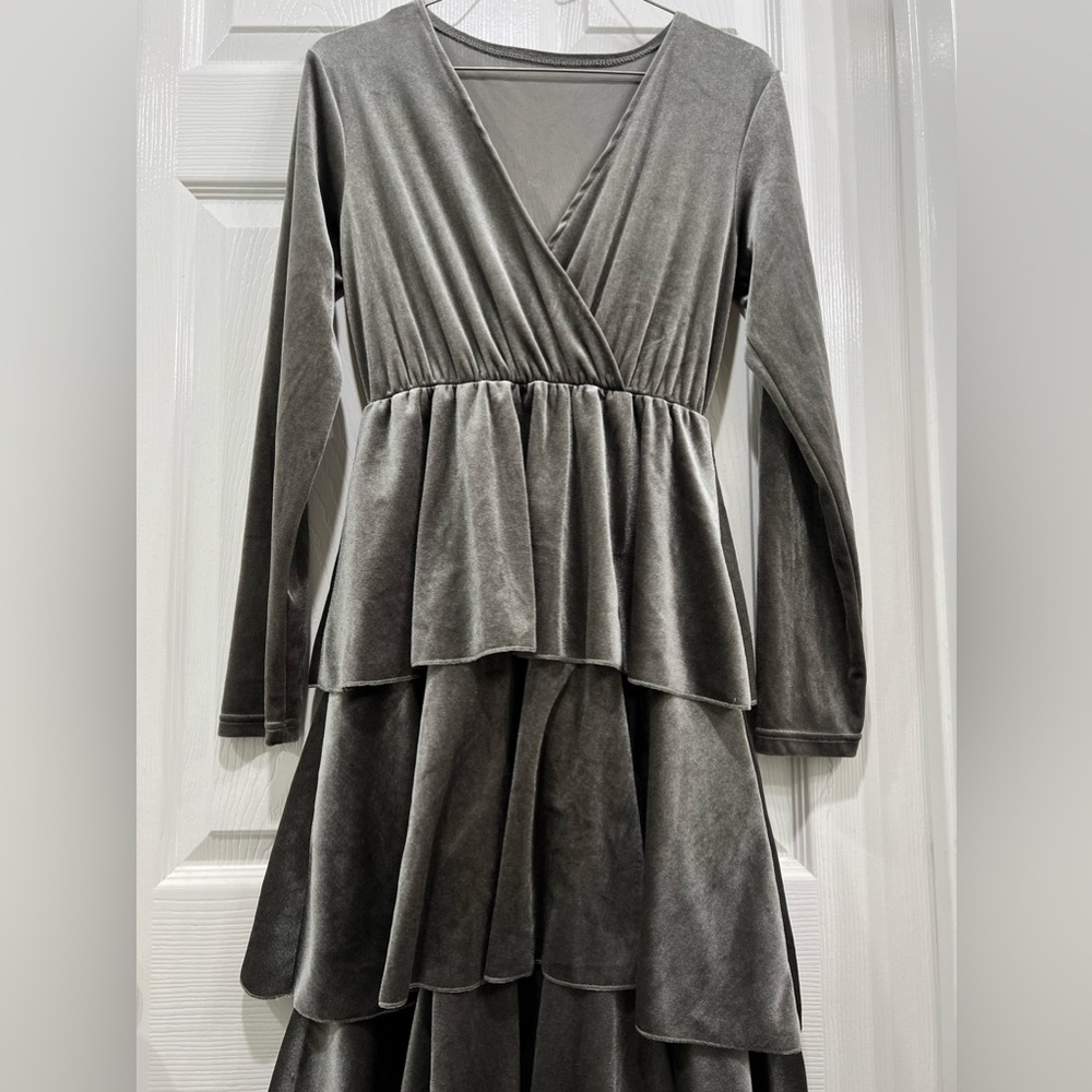 Shien Grey Layered Dress - Picture 5 of 6